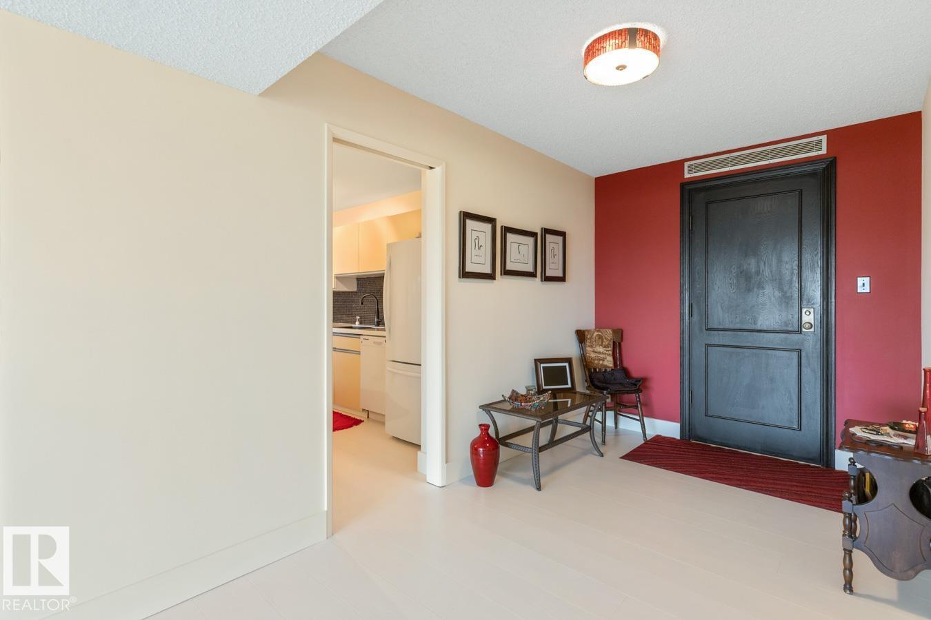 Photo 40 of 402 9929 Saskatchewan Dr Nw, Edmonton AB