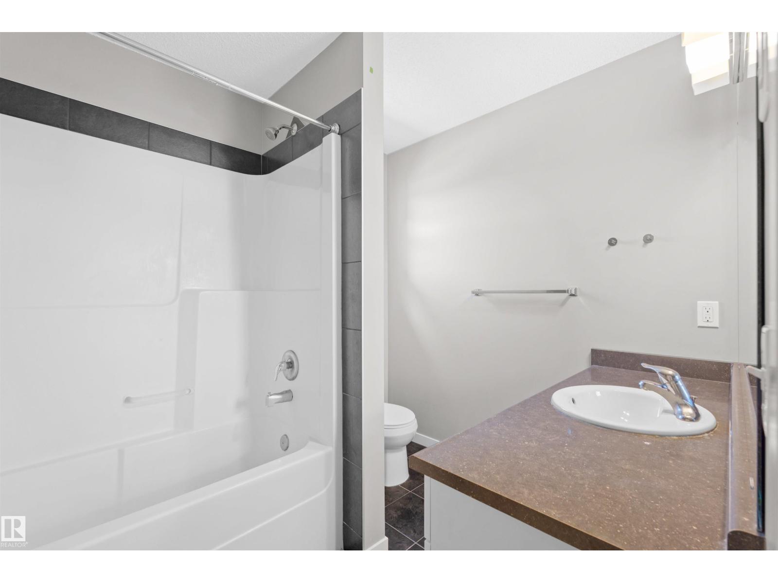 Photo 14 of 4320 Annett Cm Sw, Edmonton AB