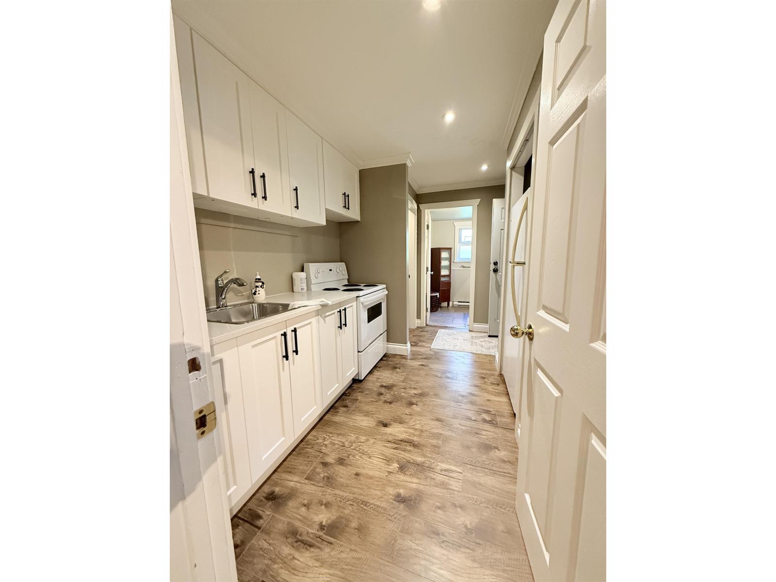 Photo 20 of 8095 138 Street, Surrey BC