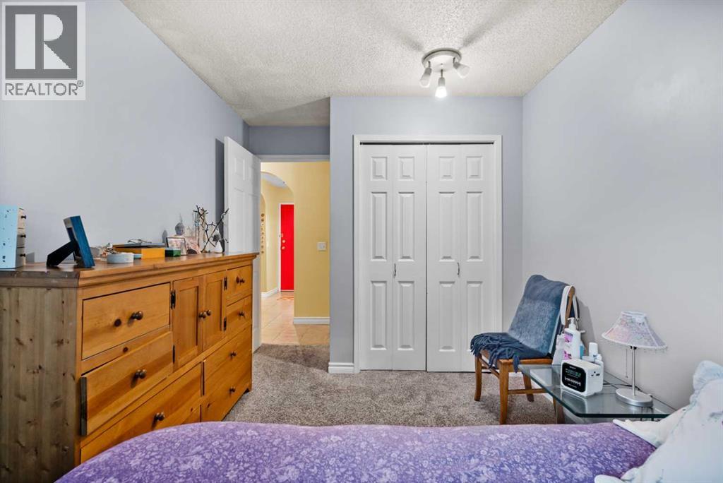 Single Family House for Sale in   Erlton Court SW Parkhill Calgary 