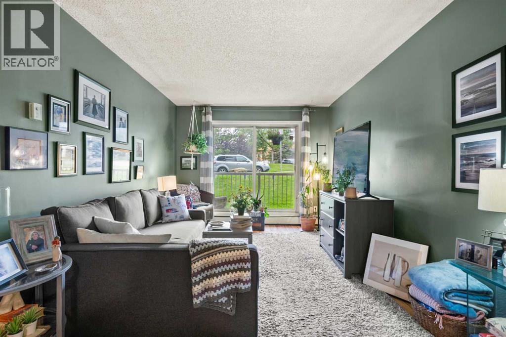 105, 3606 Erlton Court SW, Calgary, Alberta