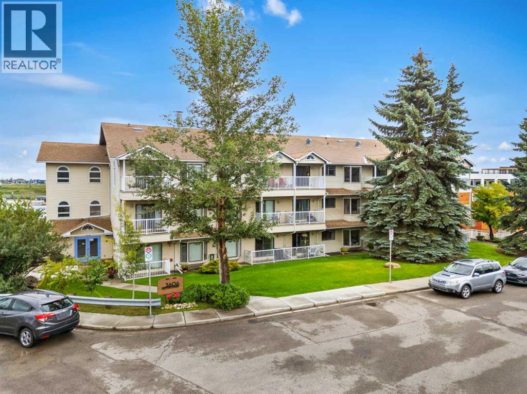 Single Family House for Sale in   Erlton Court SW Parkhill Calgary 