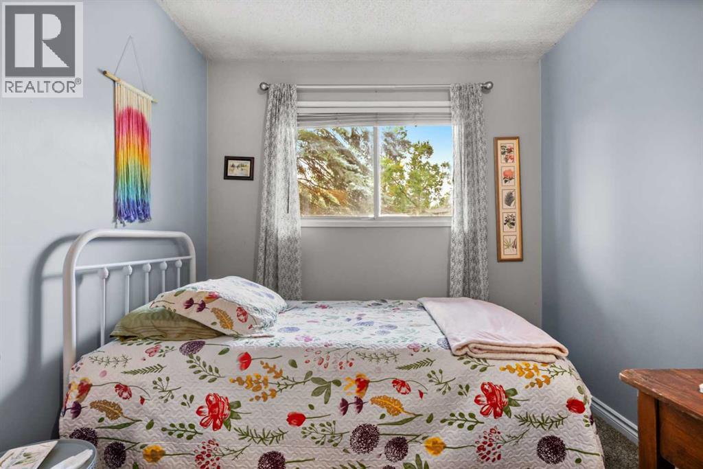 Single Family House for Sale in   Erlton Court SW Parkhill Calgary 