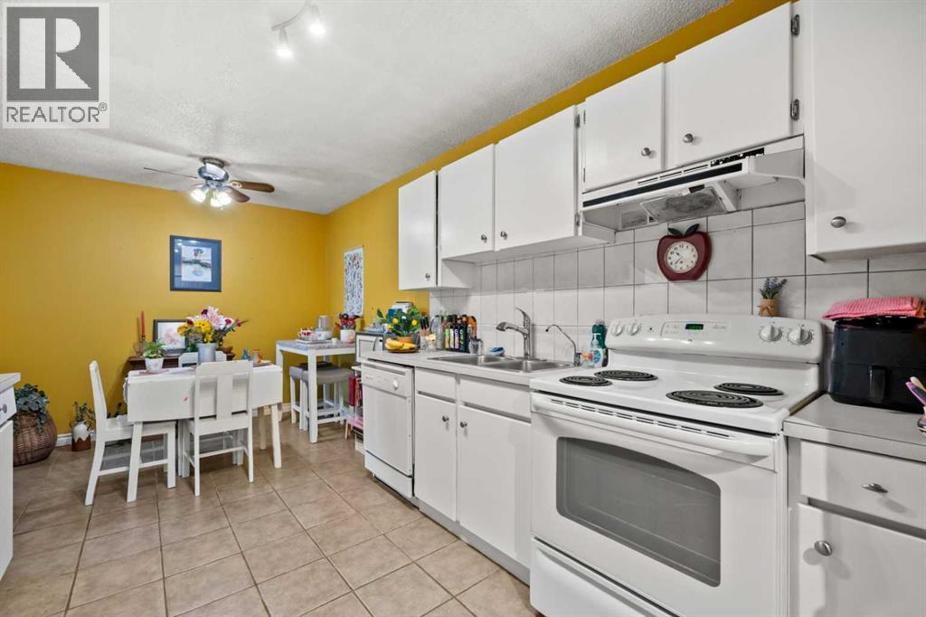 Single Family House for Sale in   Erlton Court SW Parkhill Calgary 