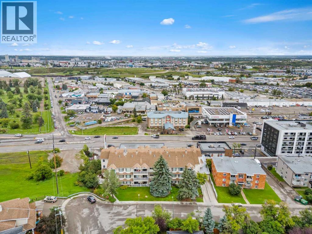 Single Family House for Sale in   Erlton Court SW Parkhill Calgary 