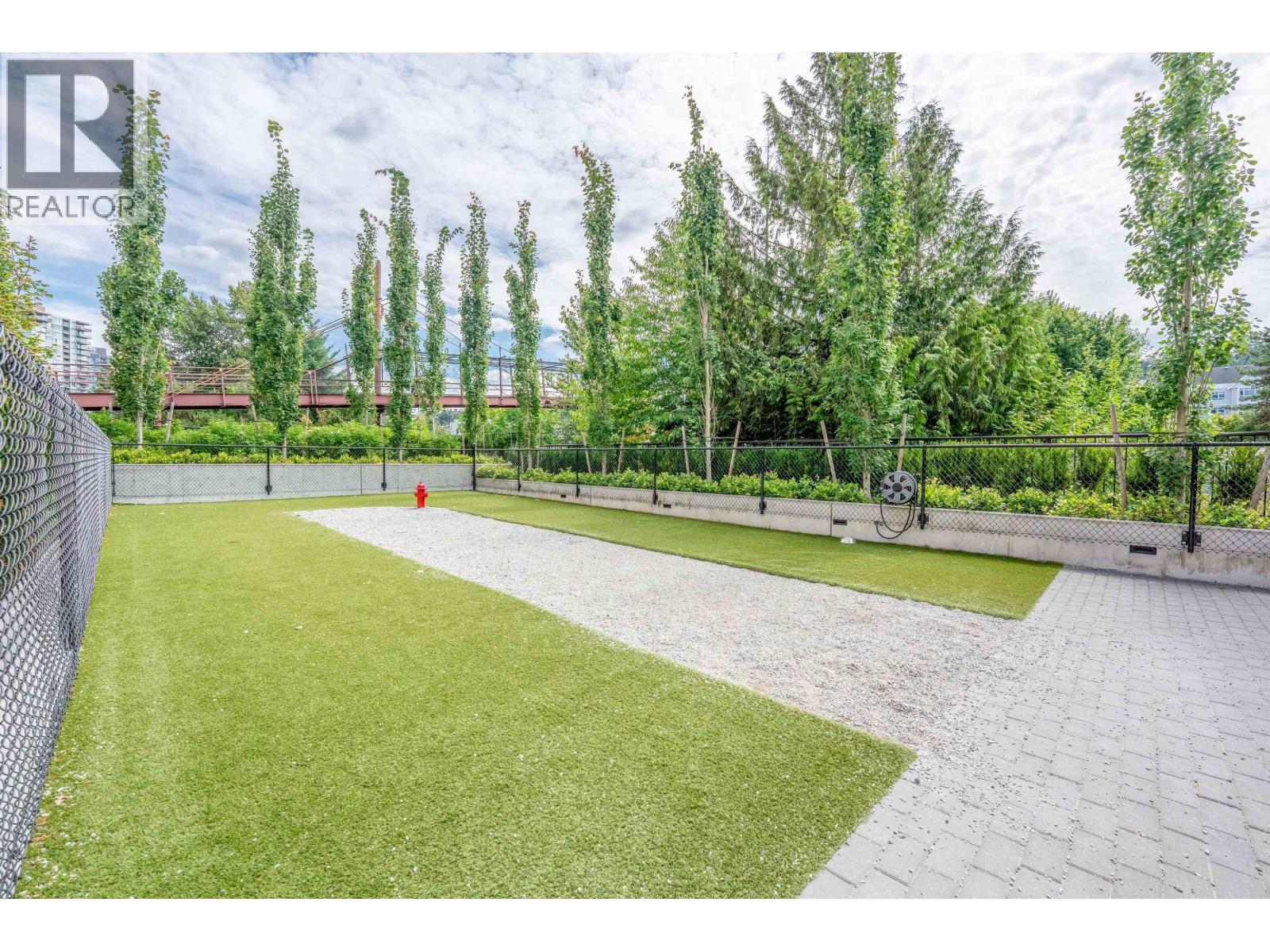 Photo 15 of 319 55 Klahanie Drive, Port Moody BC