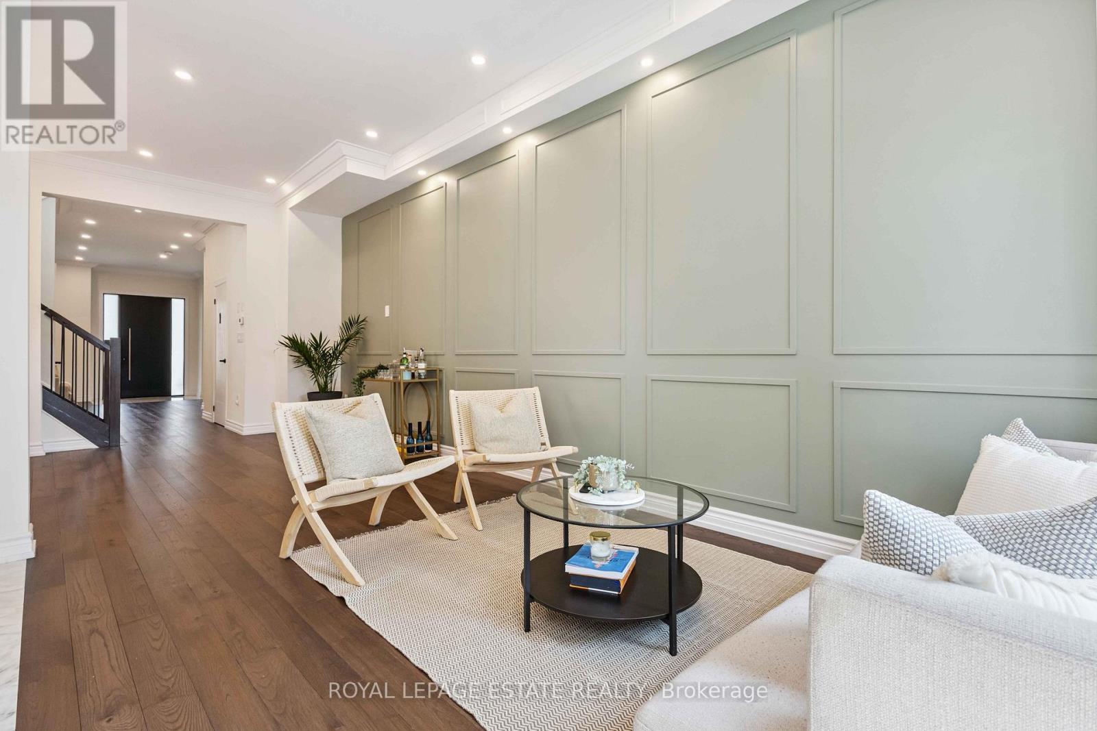 Photo 3 of 147 Mcintosh Street, Toronto ON