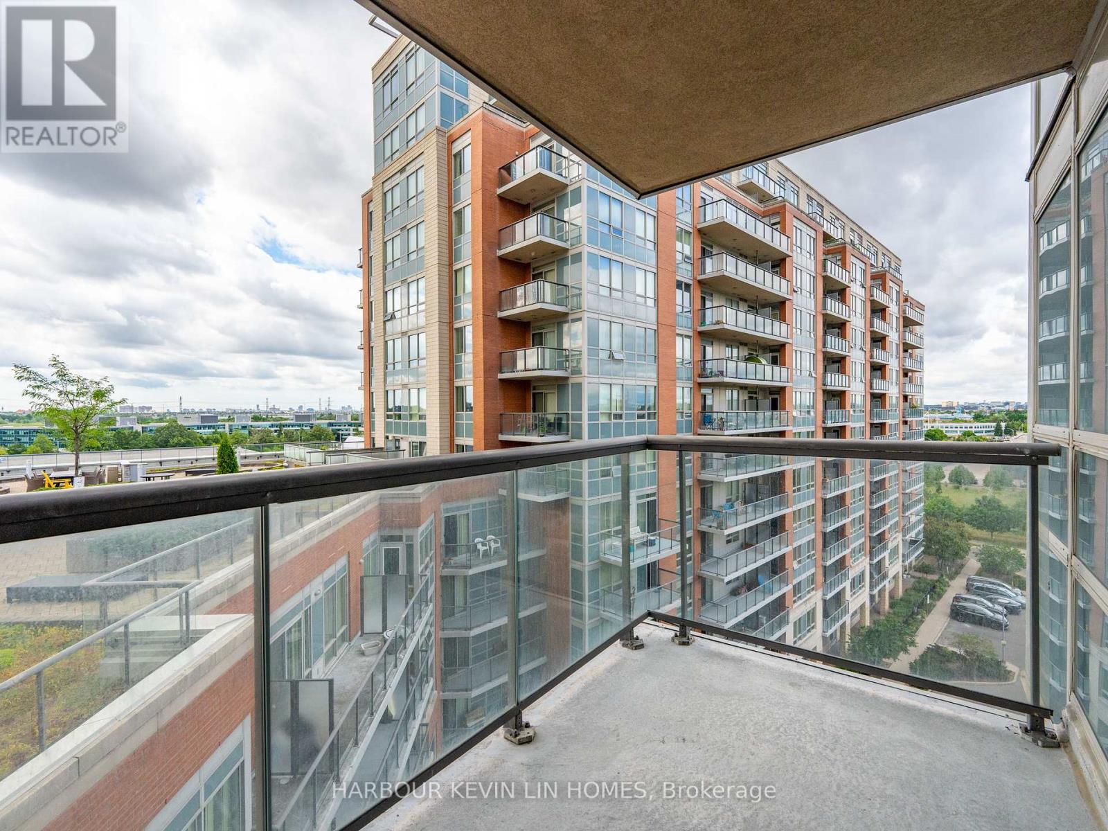 Photo 6 of 917 60 South Town Centre Boulevard, Markham ON