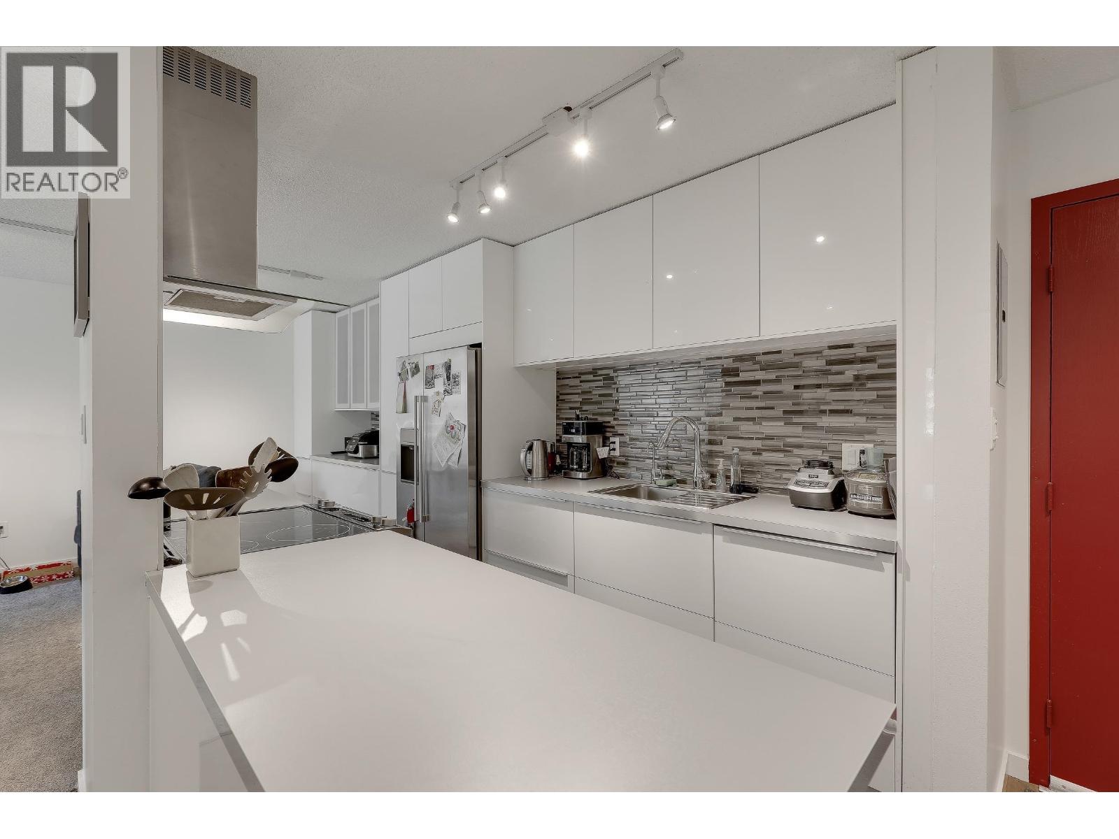 Photo 2 of 503 250 W 1st Street, North Vancouver BC