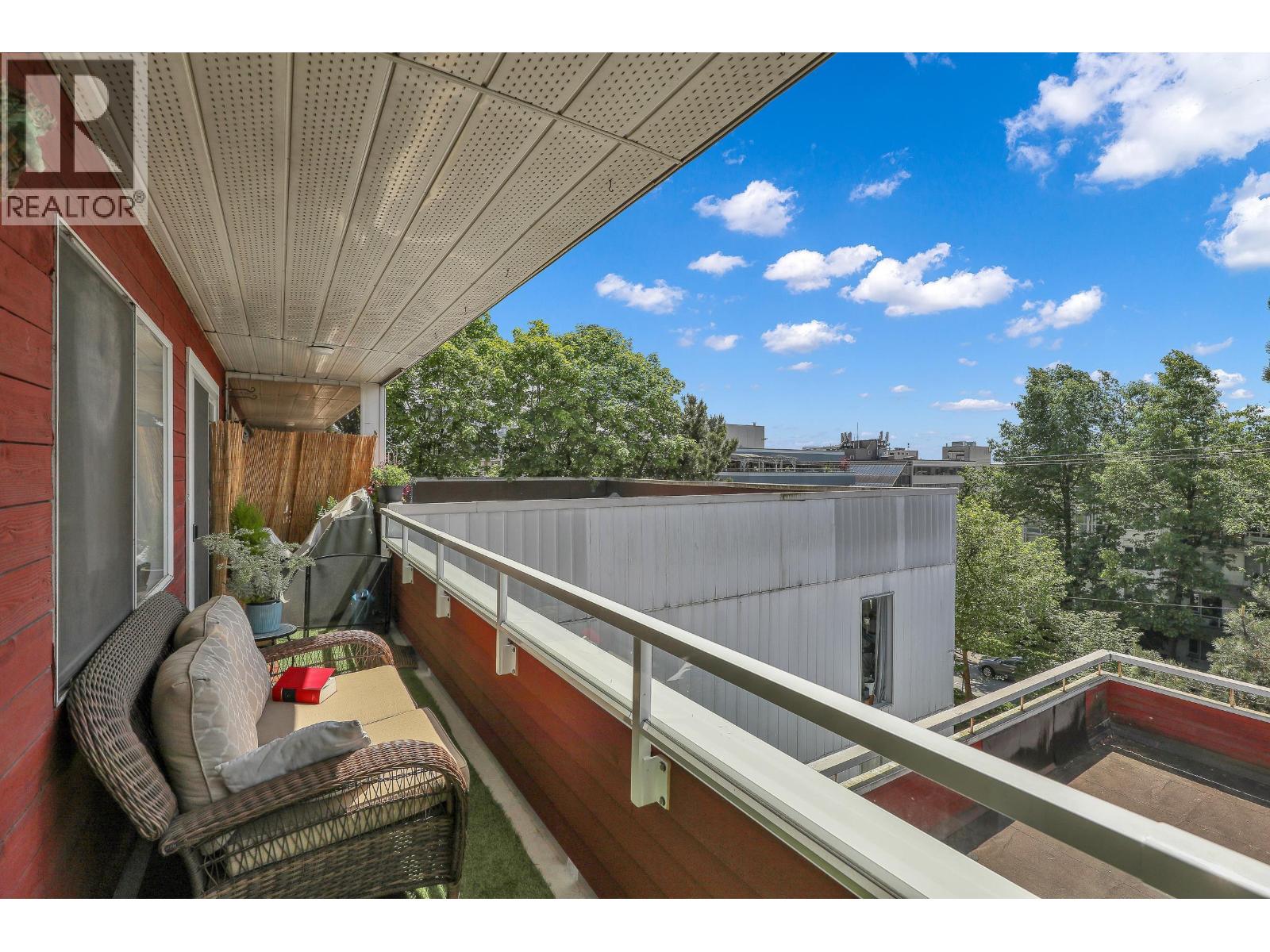 Photo 4 of 503 250 W 1st Street, North Vancouver BC
