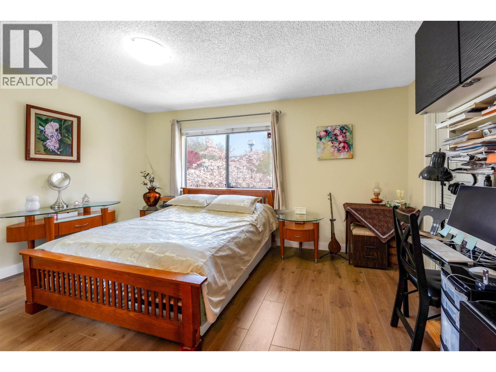Photo 19 of 883 Nairn Court, North Vancouver BC
