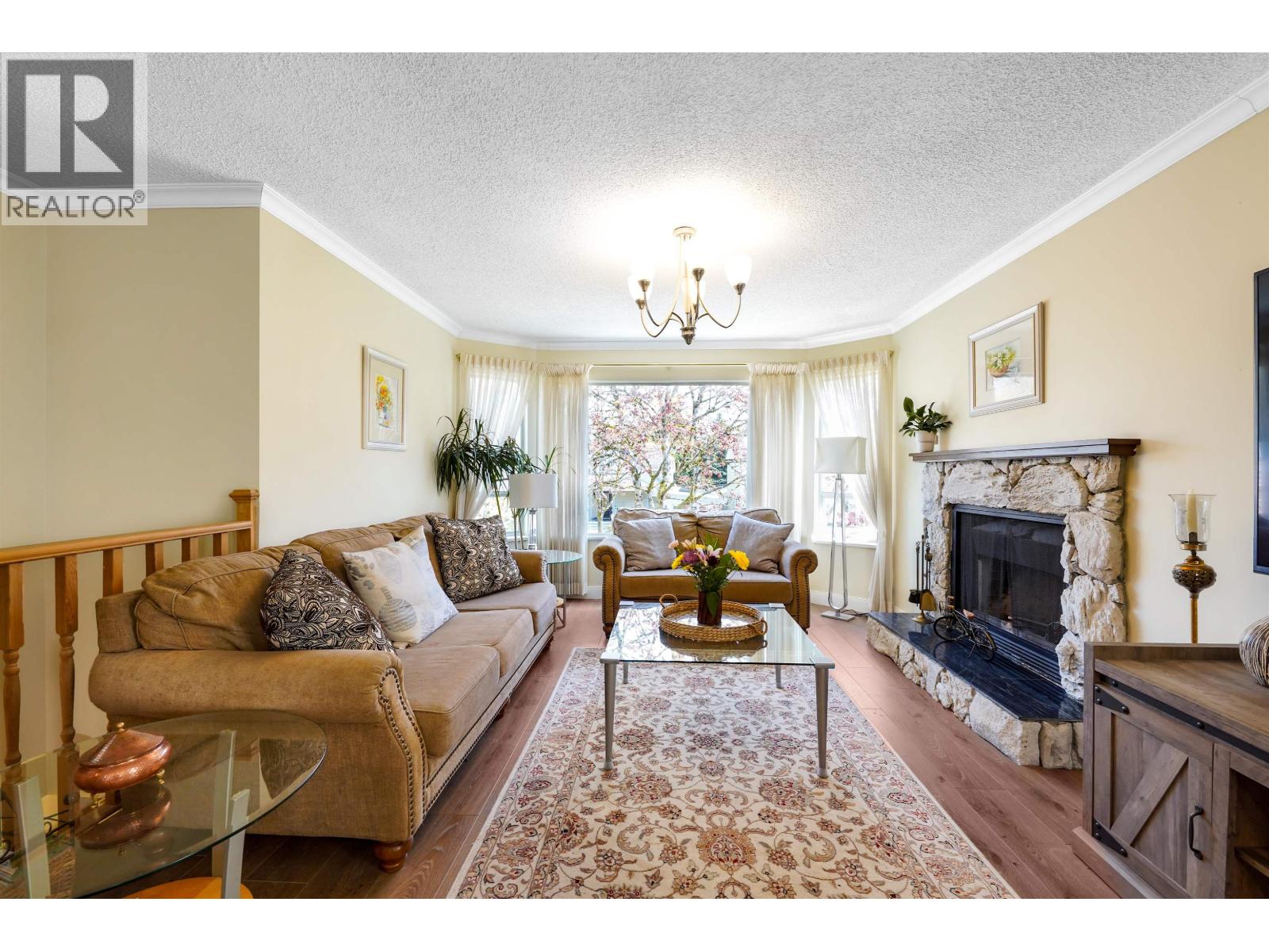 Photo 7 of 883 Nairn Court, North Vancouver BC