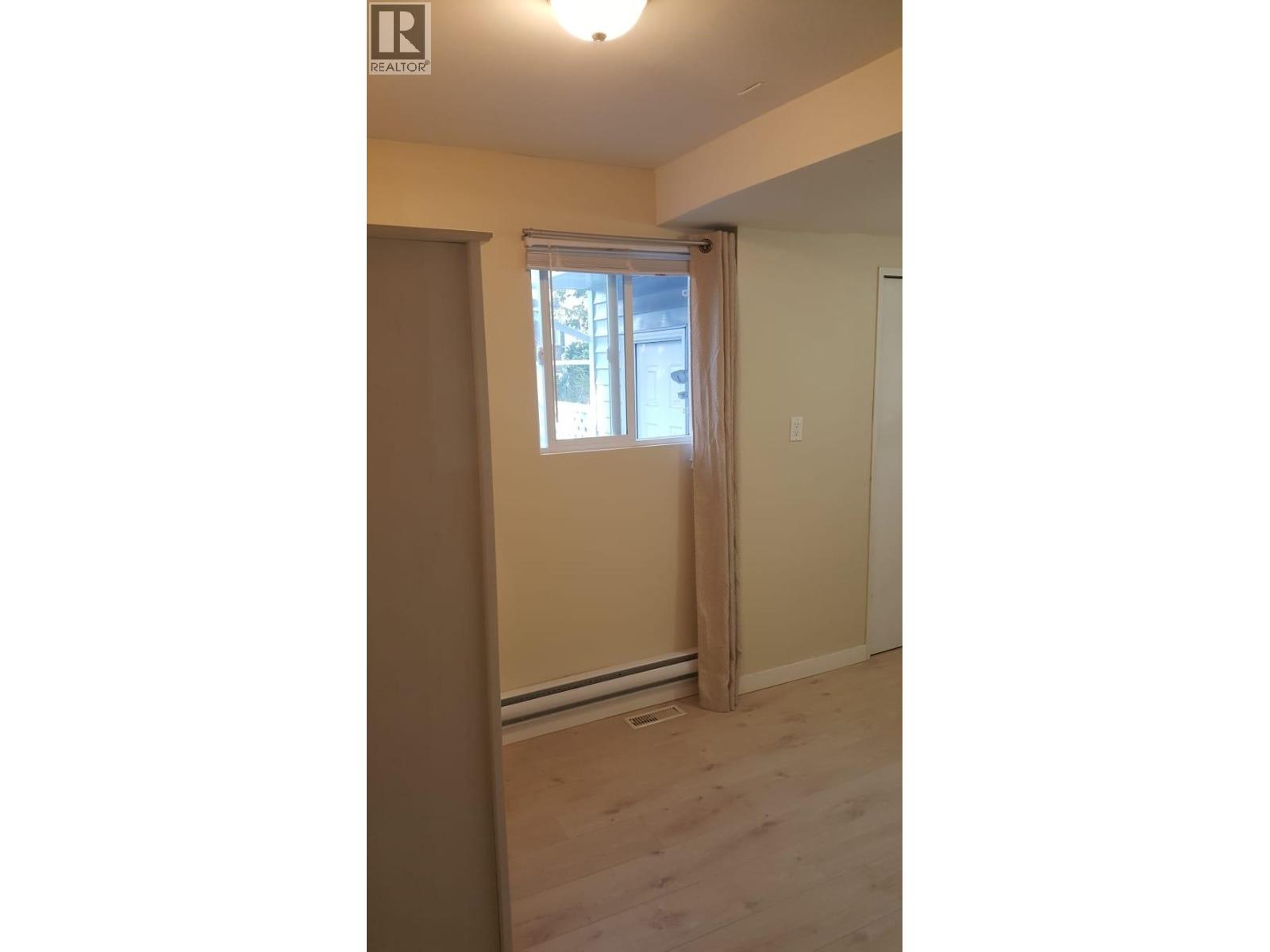 Photo 35 of 883 Nairn Court, North Vancouver BC