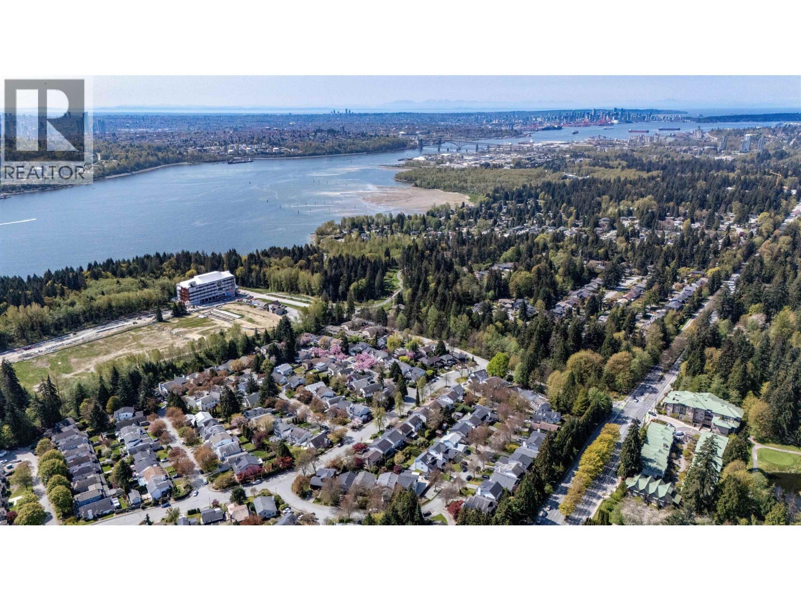 Photo 2 of 883 Nairn Court, North Vancouver BC
