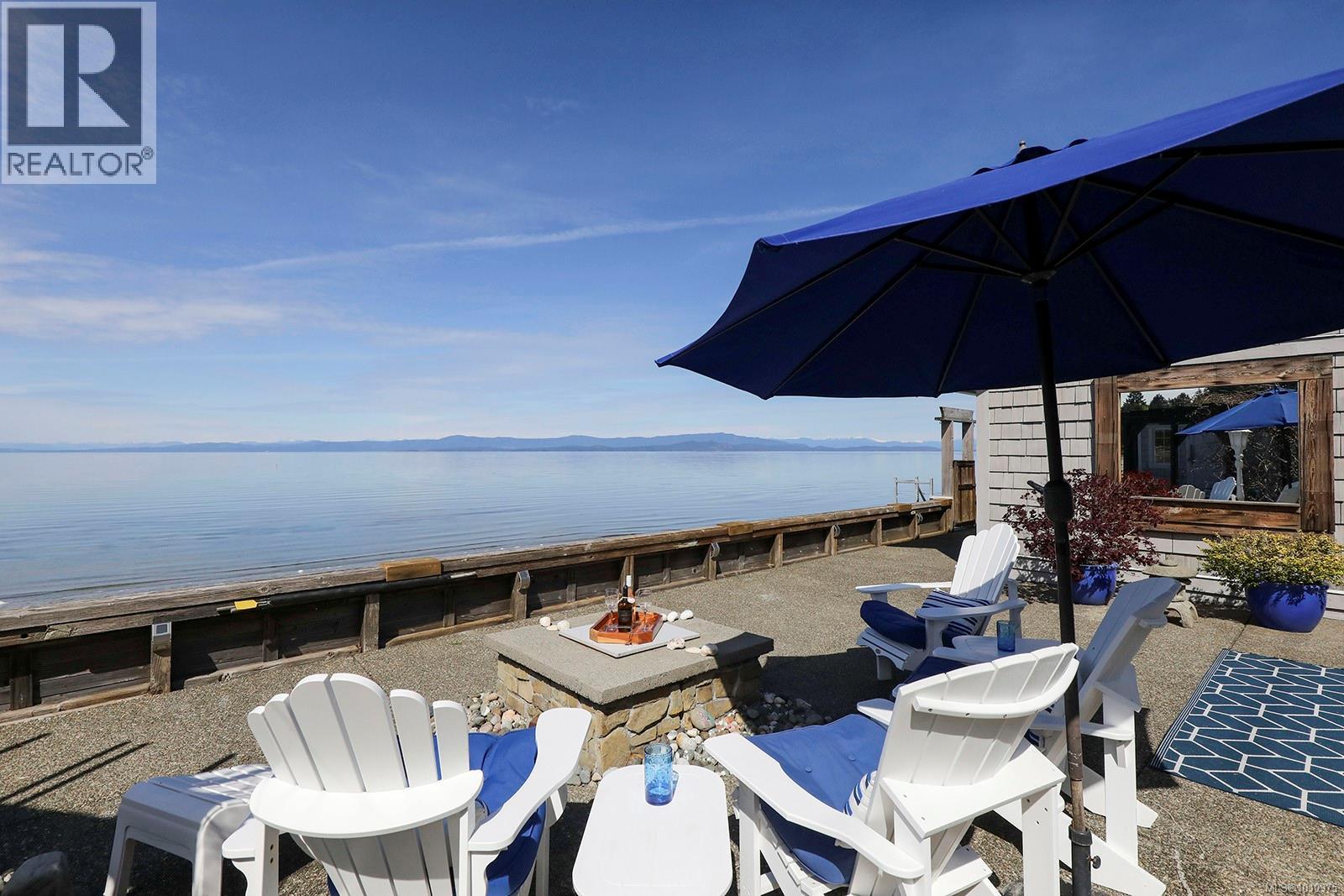 Photo 37 of 2935 Island Hwy W, Qualicum Beach BC