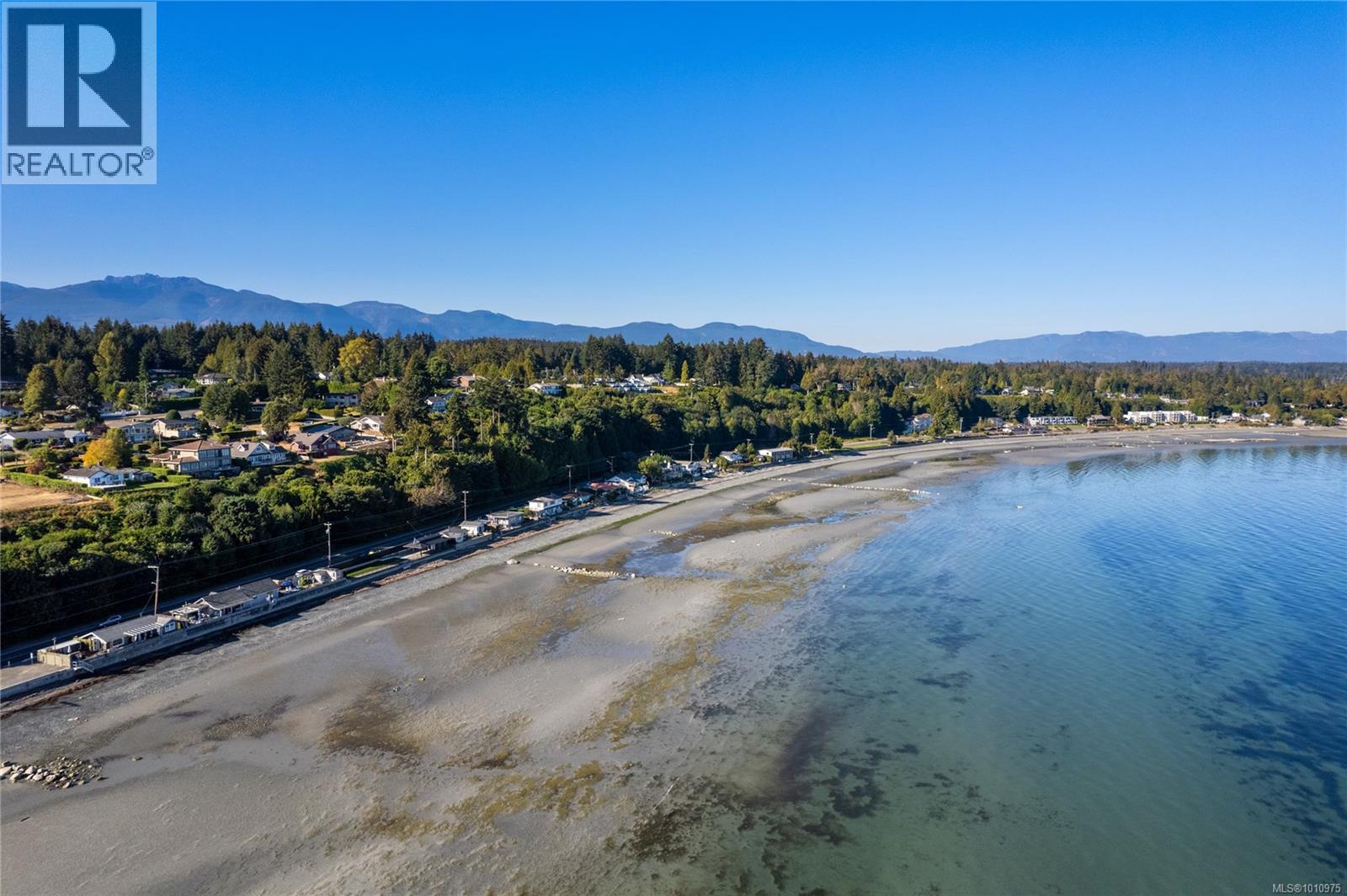 Photo 32 of 2935 Island Hwy W, Qualicum Beach BC