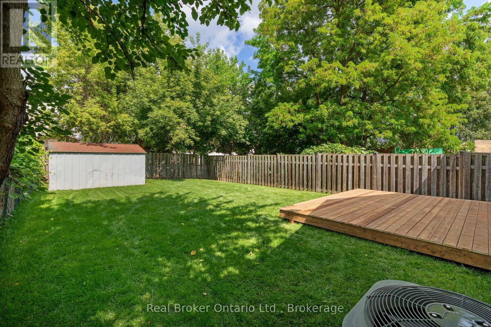 Photo 7 of 71 Balfour Street, Brantford ON