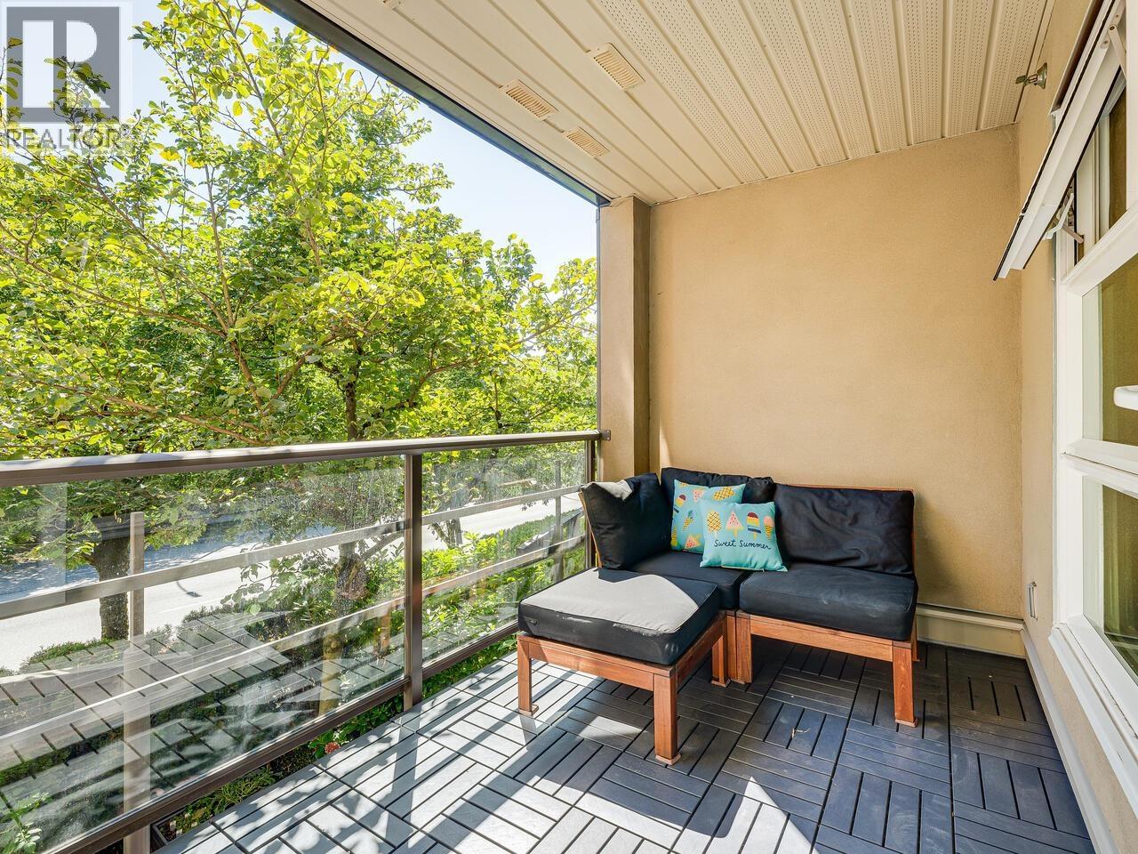 Photo 8 of 204 2181 W 12 Th Avenue, Vancouver BC