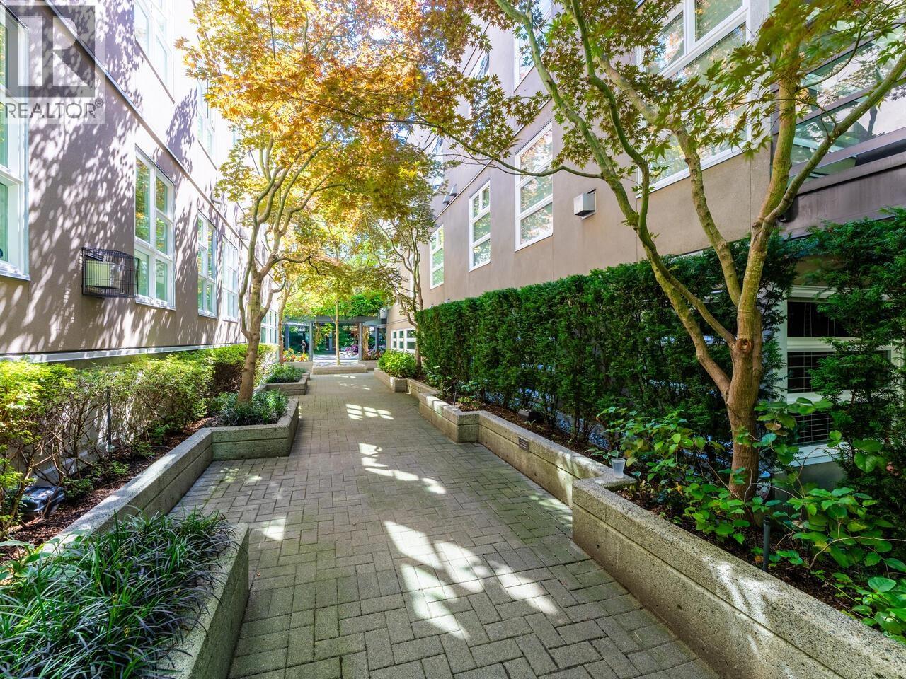 Photo 14 of 204 2181 W 12 Th Avenue, Vancouver BC