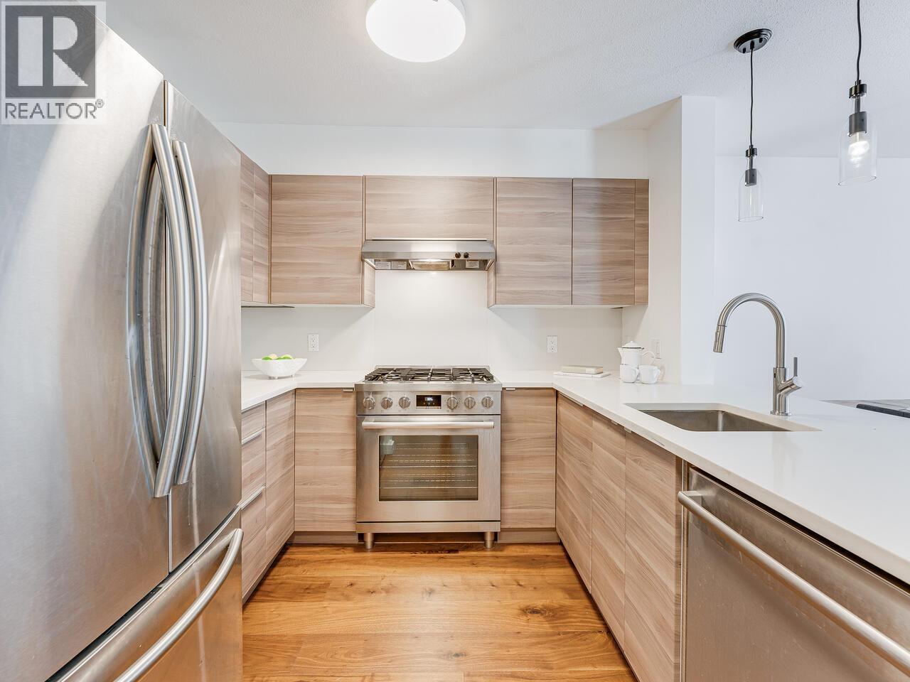 Photo 1 of 204 2181 W 12 Th Avenue, Vancouver BC