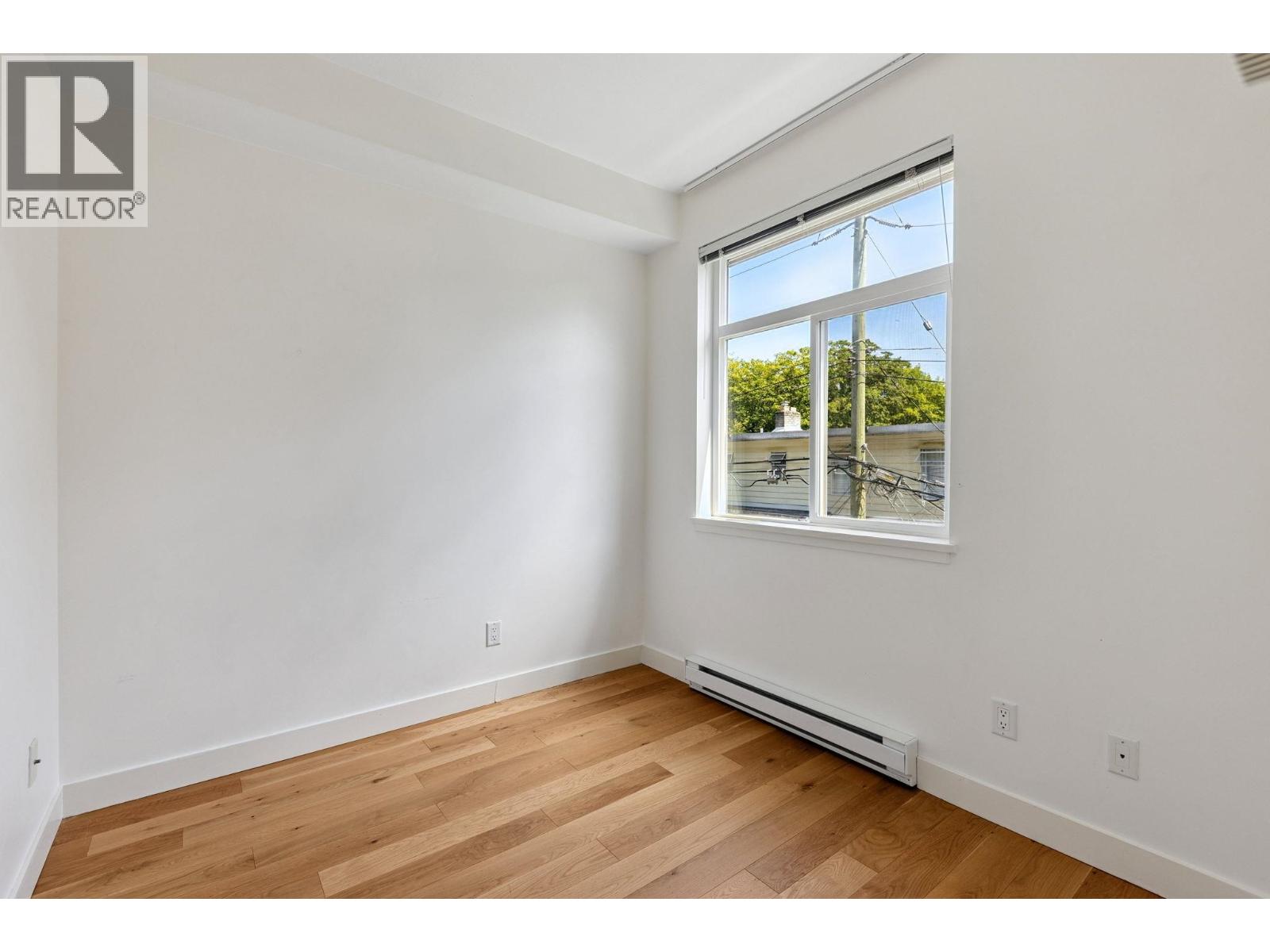 Photo 38 of 204 5632 Kings Road, Vancouver BC
