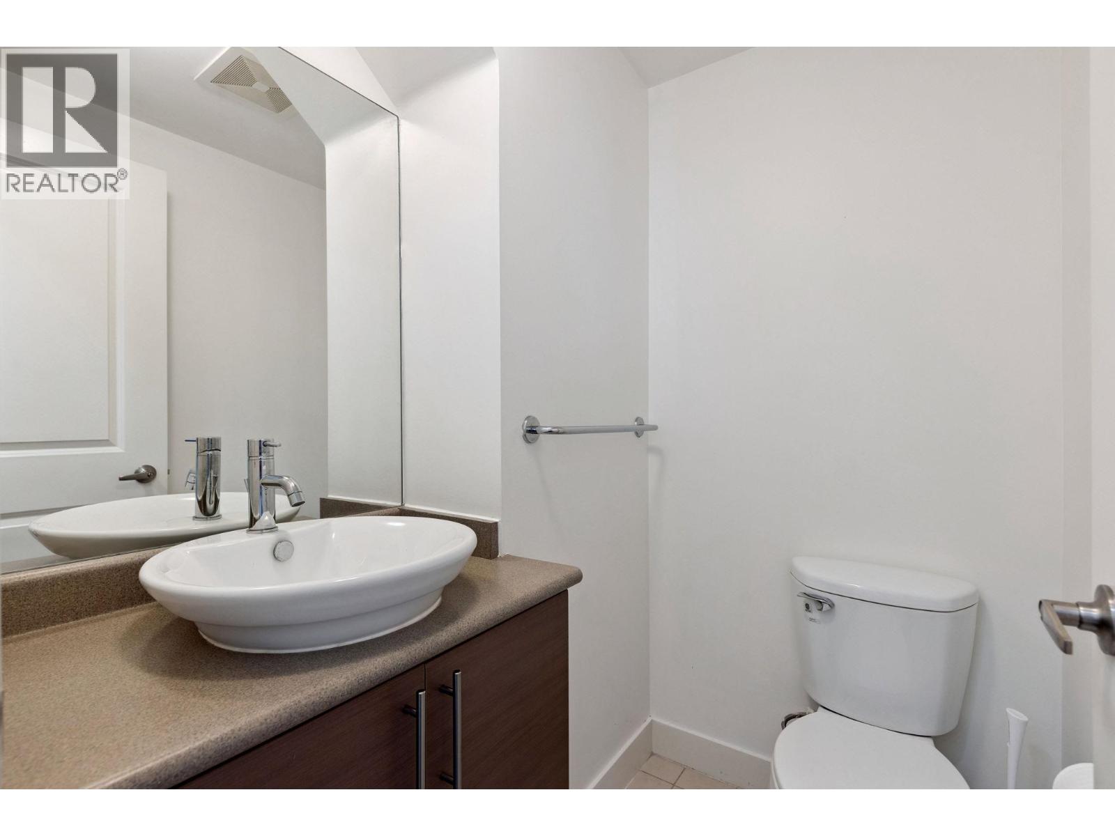 Photo 37 of 204 5632 Kings Road, Vancouver BC
