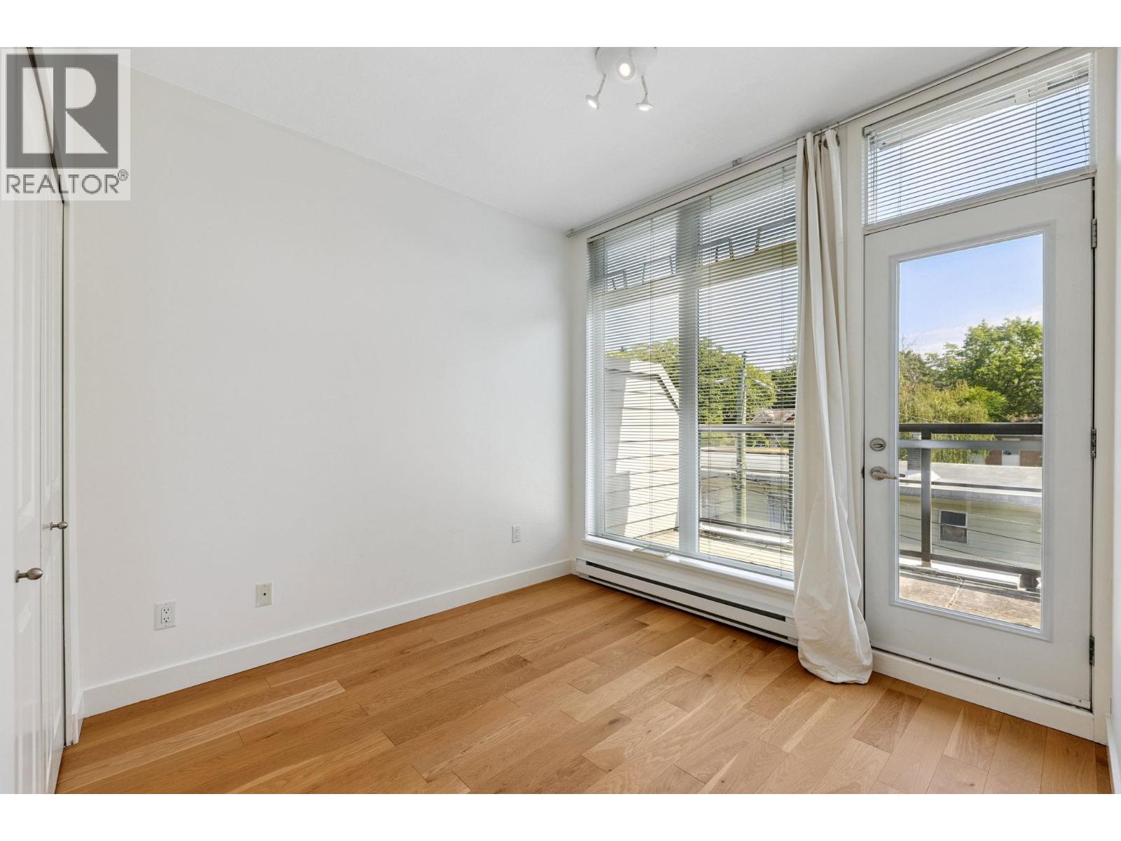 Photo 34 of 204 5632 Kings Road, Vancouver BC