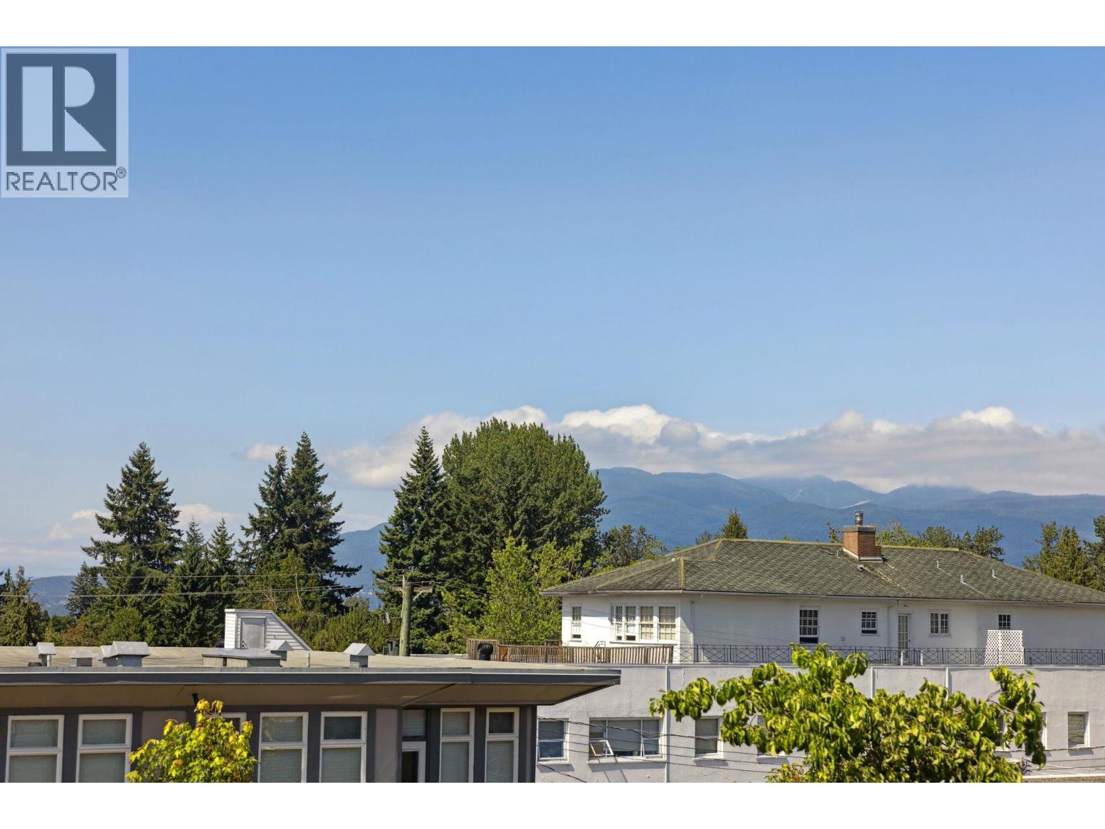 Photo 25 of 204 5632 Kings Road, Vancouver BC