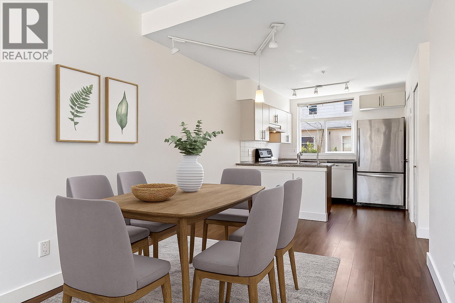 Photo 8 of 204 5632 Kings Road, Vancouver BC