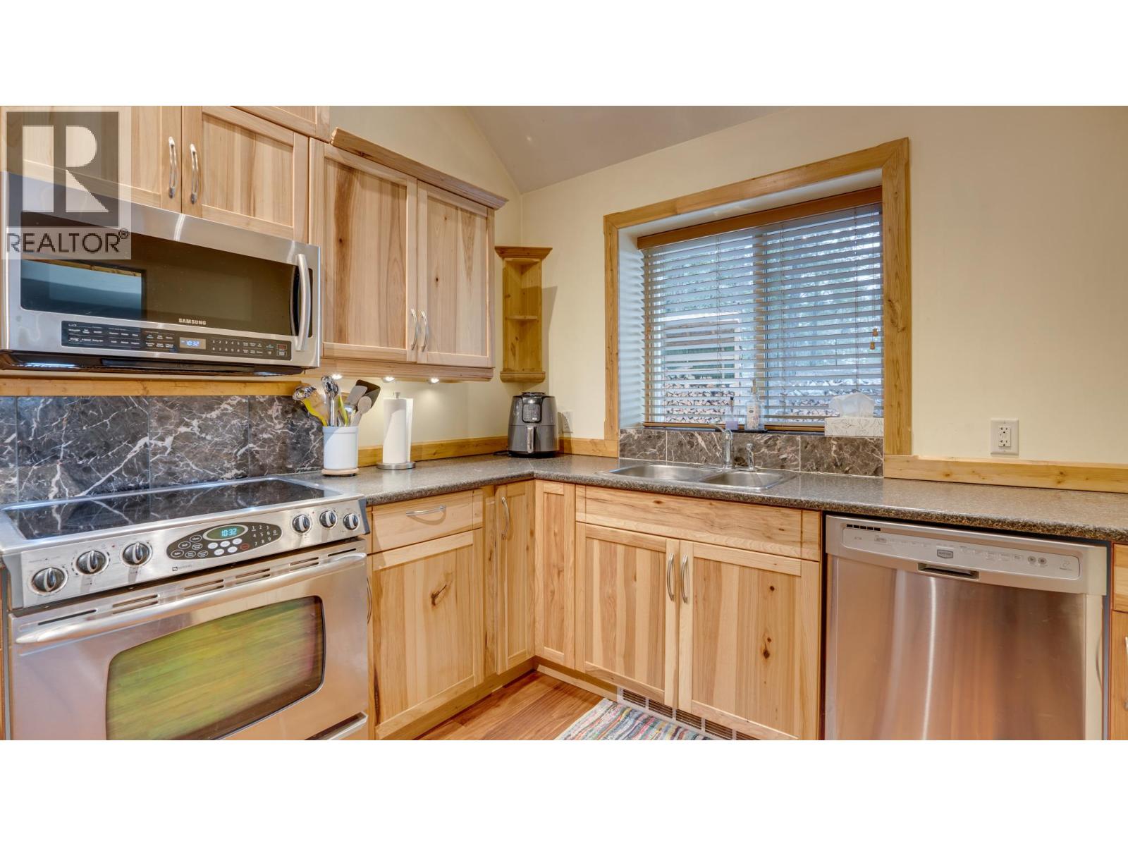  810 Firwood Road, Kelowna