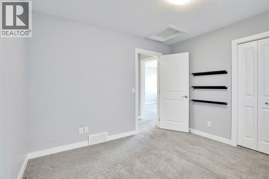 Single Family House for Sale in  Chaparral Valley Way SE Chaparral Calgary 