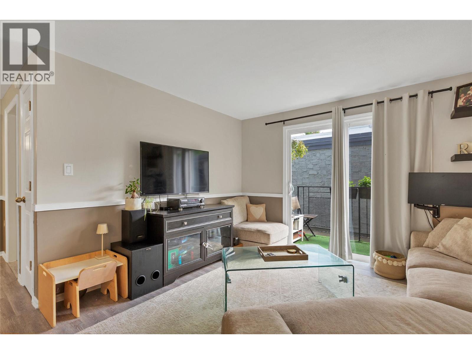 Photo 3 of 4103 Alexis Park Drive Unit 101, Vernon BC