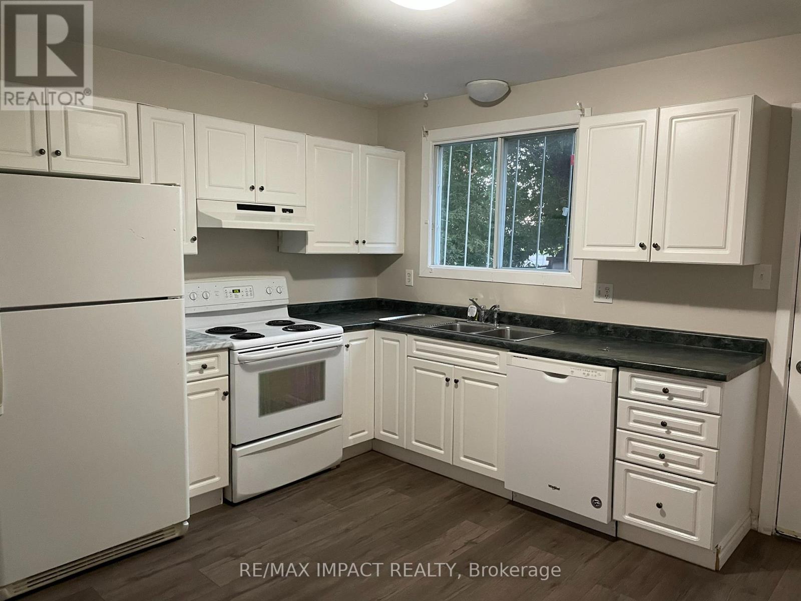 Photo 5 of Upper 957 Glen Street S, Oshawa ON