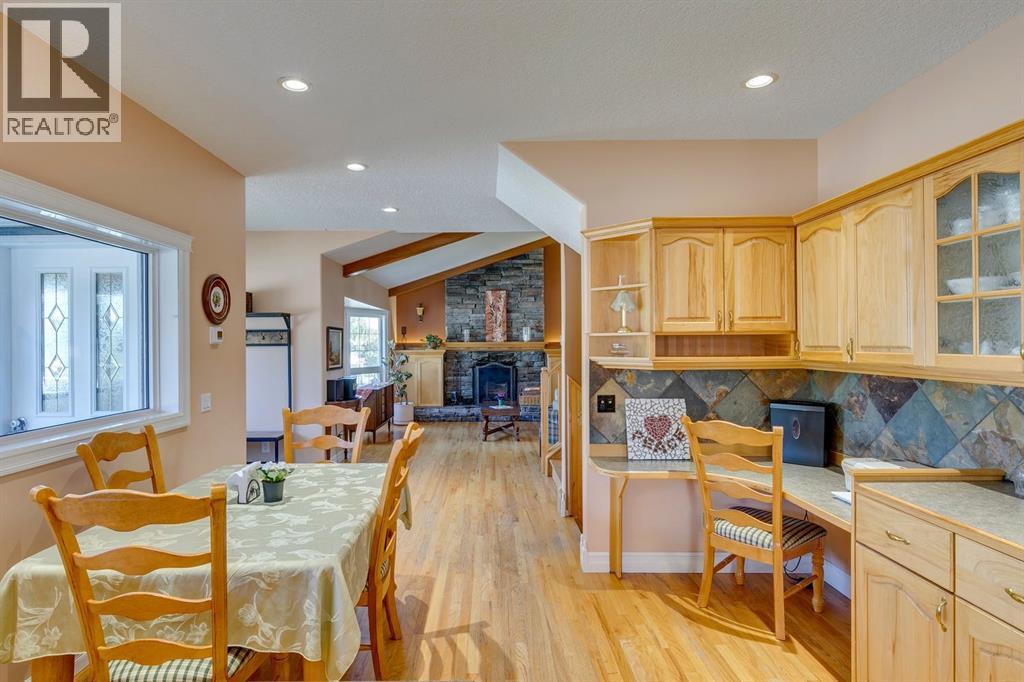 Single Family House 4 Level for Sale in  Sackville Drive SW Southwood Calgary 