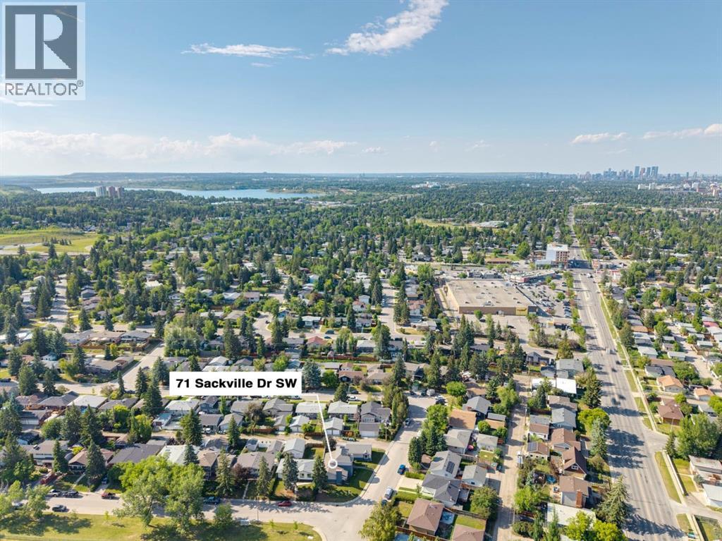 Single Family House 4 Level for Sale in  Sackville Drive SW Southwood Calgary 