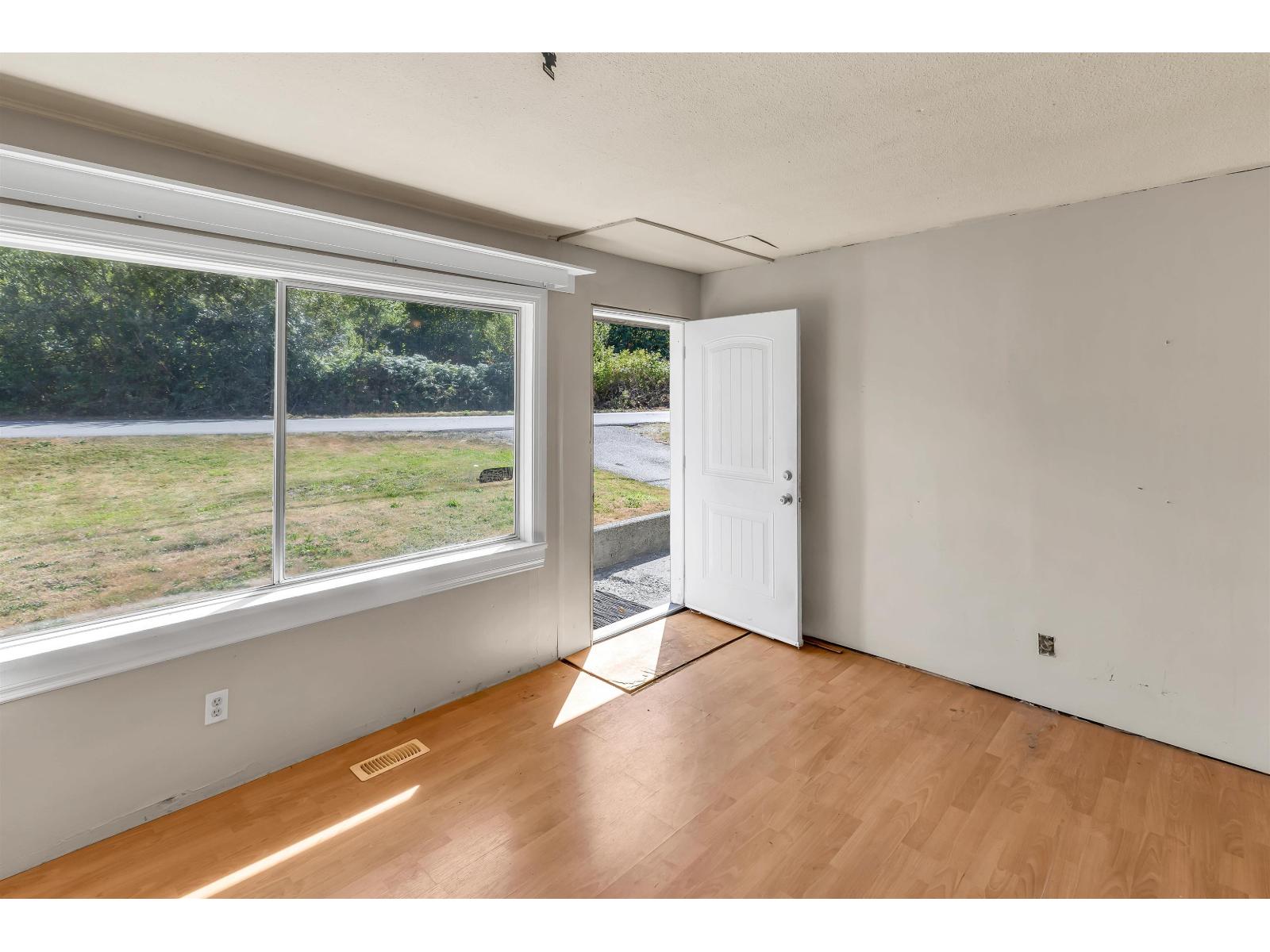 Photo 7 of 33667 Morey Avenue, Abbotsford BC