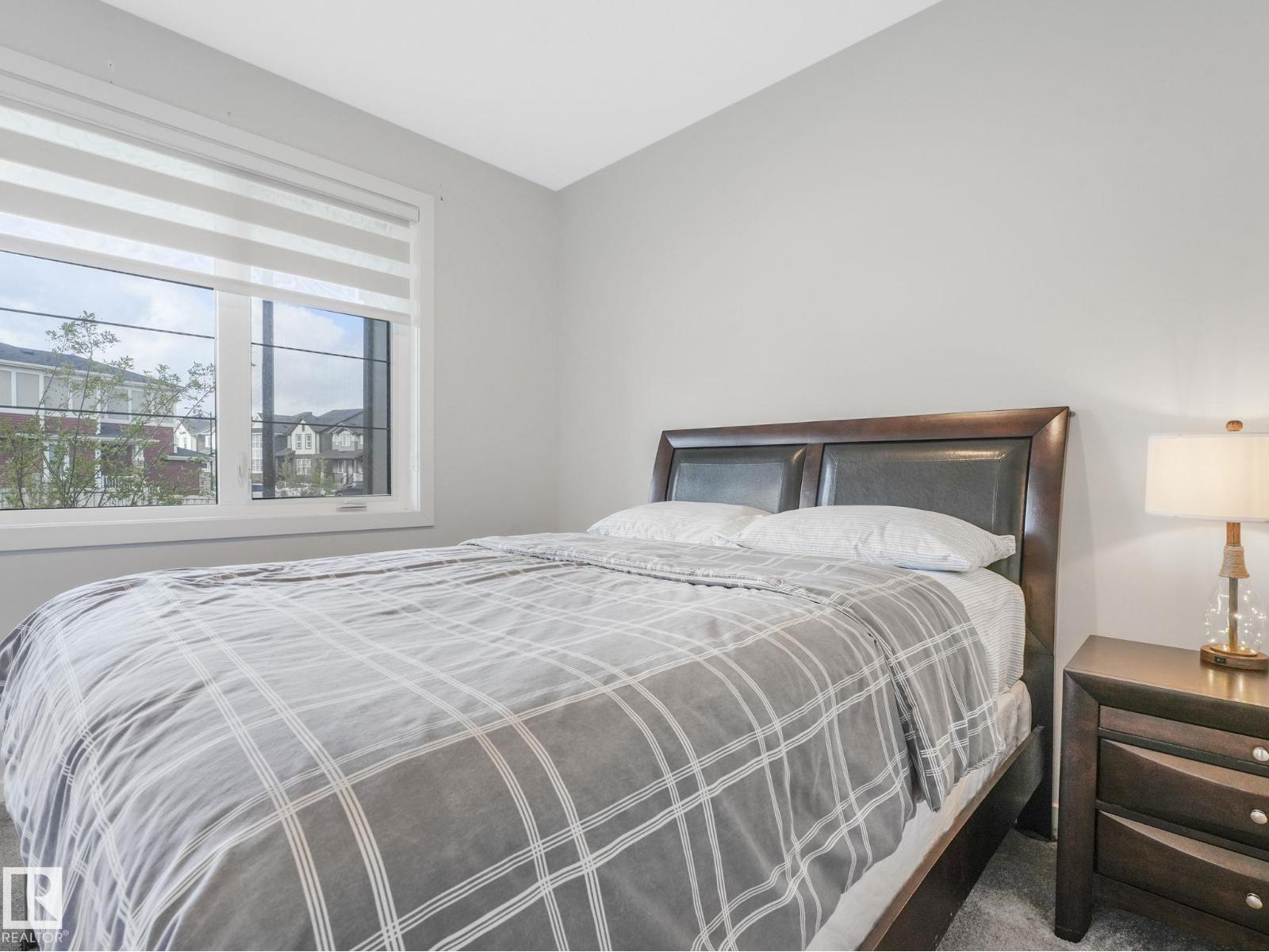 Photo 23 of 22671 81 Av Nw Nw, Edmonton AB