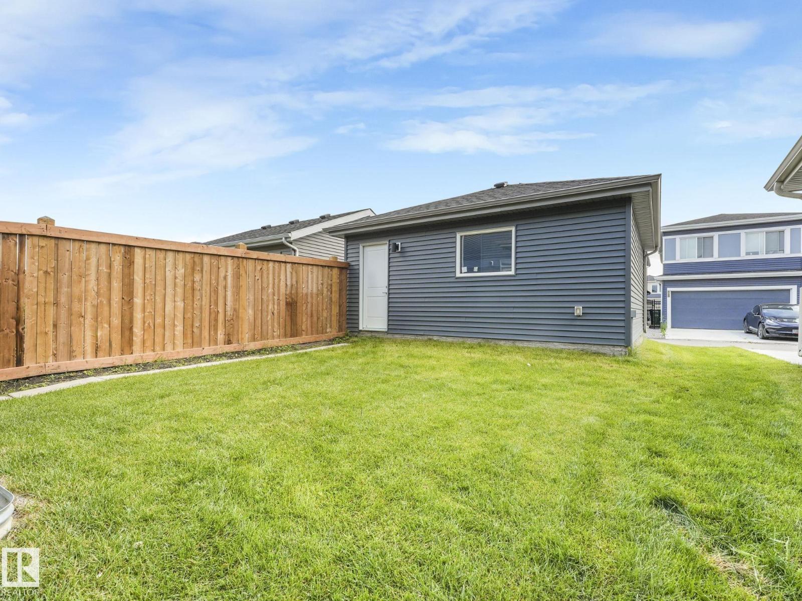 Photo 61 of 22671 81 Av Nw Nw, Edmonton AB