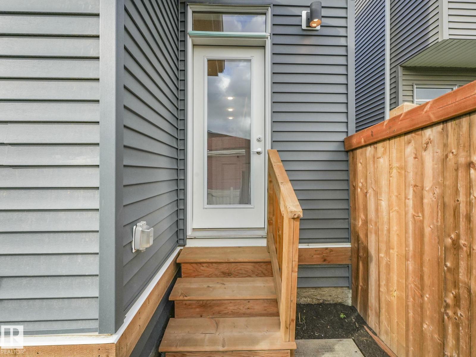 Photo 64 of 22671 81 Av Nw Nw, Edmonton AB
