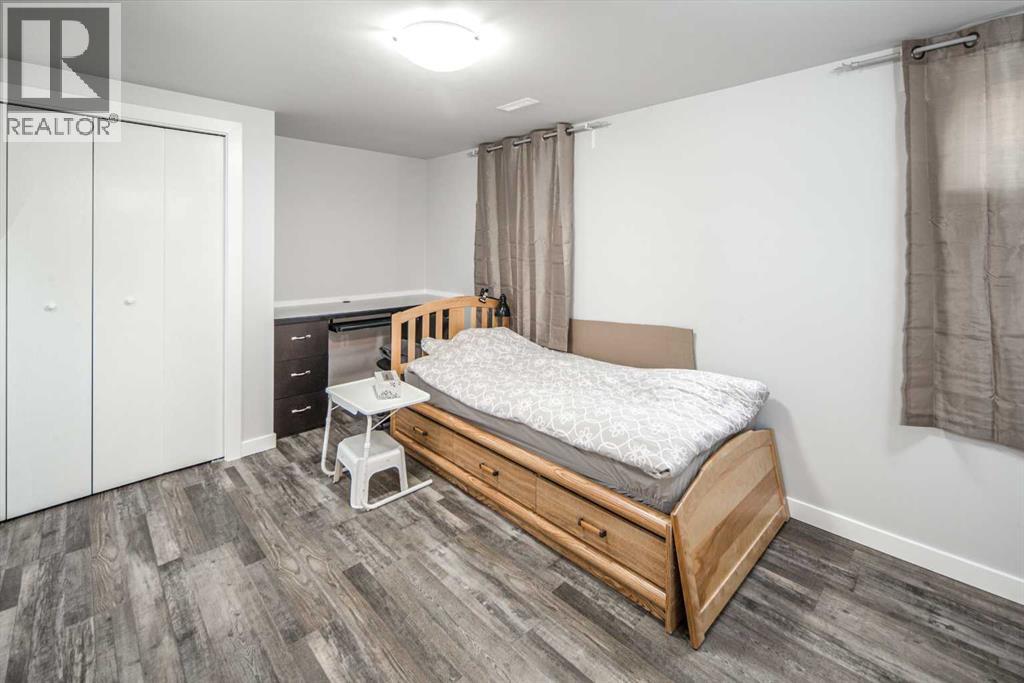Single Family House Bungalow for Sale in  Dalton Drive NW Dalhousie Calgary 