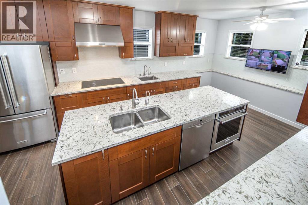 Single Family House Bungalow for Sale in  Dalton Drive NW Dalhousie Calgary 