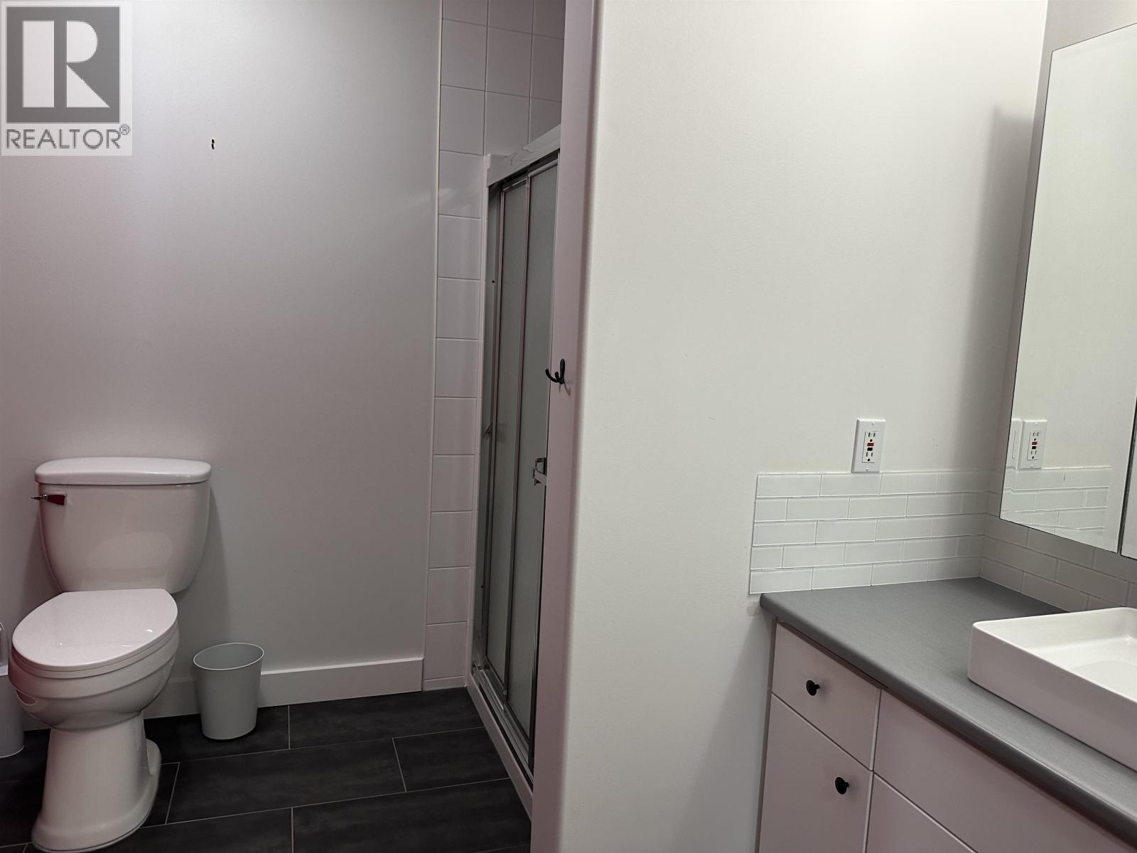 Photo 12 of 9917 115 Avenue, Fort St John BC