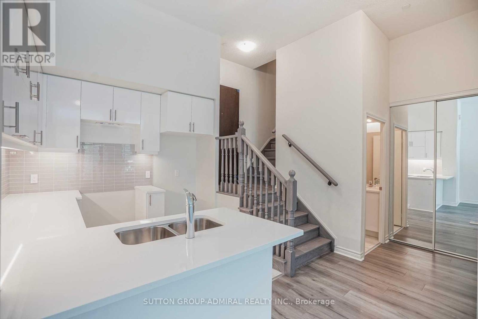Photo 28 of Th 4 39 Annie Craig Drive, Toronto ON