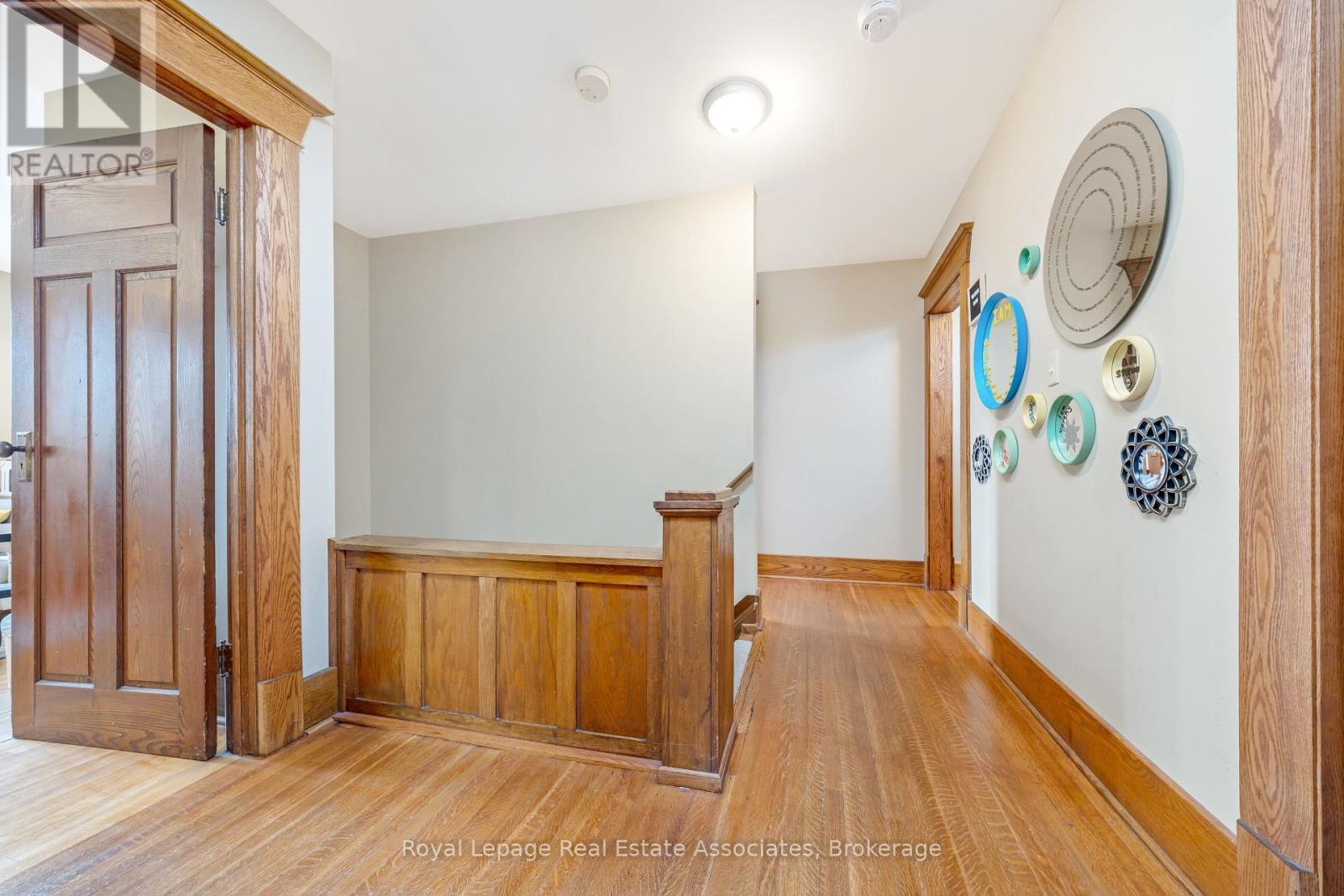 Photo 20 of 142 Martin Street, Milton ON