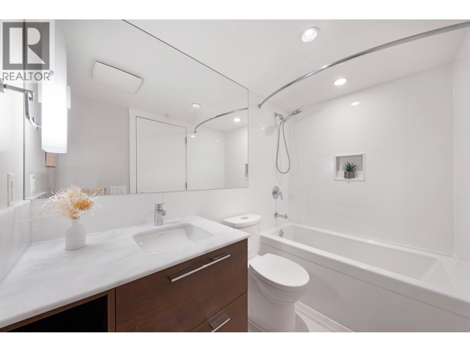 Photo 13 of 2607 570 Emerson Avenue, Coquitlam BC