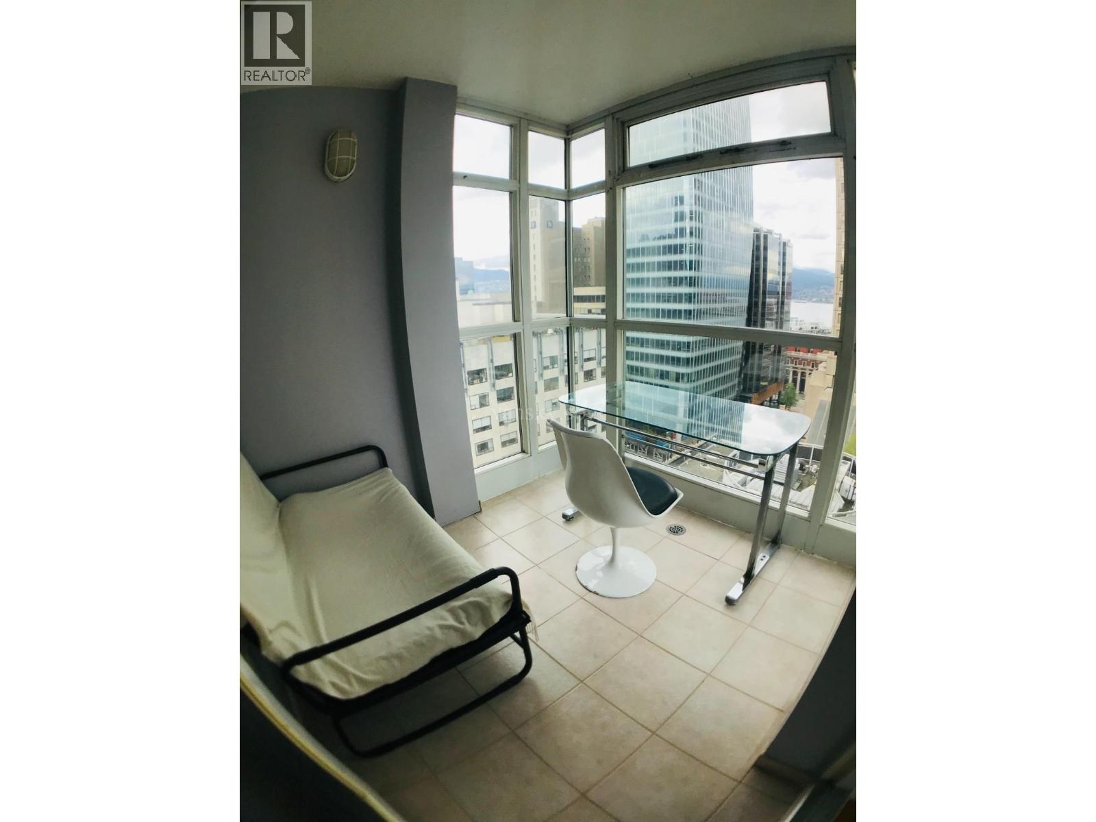 Photo 1 of 1407 438 Seymour Street, Vancouver BC