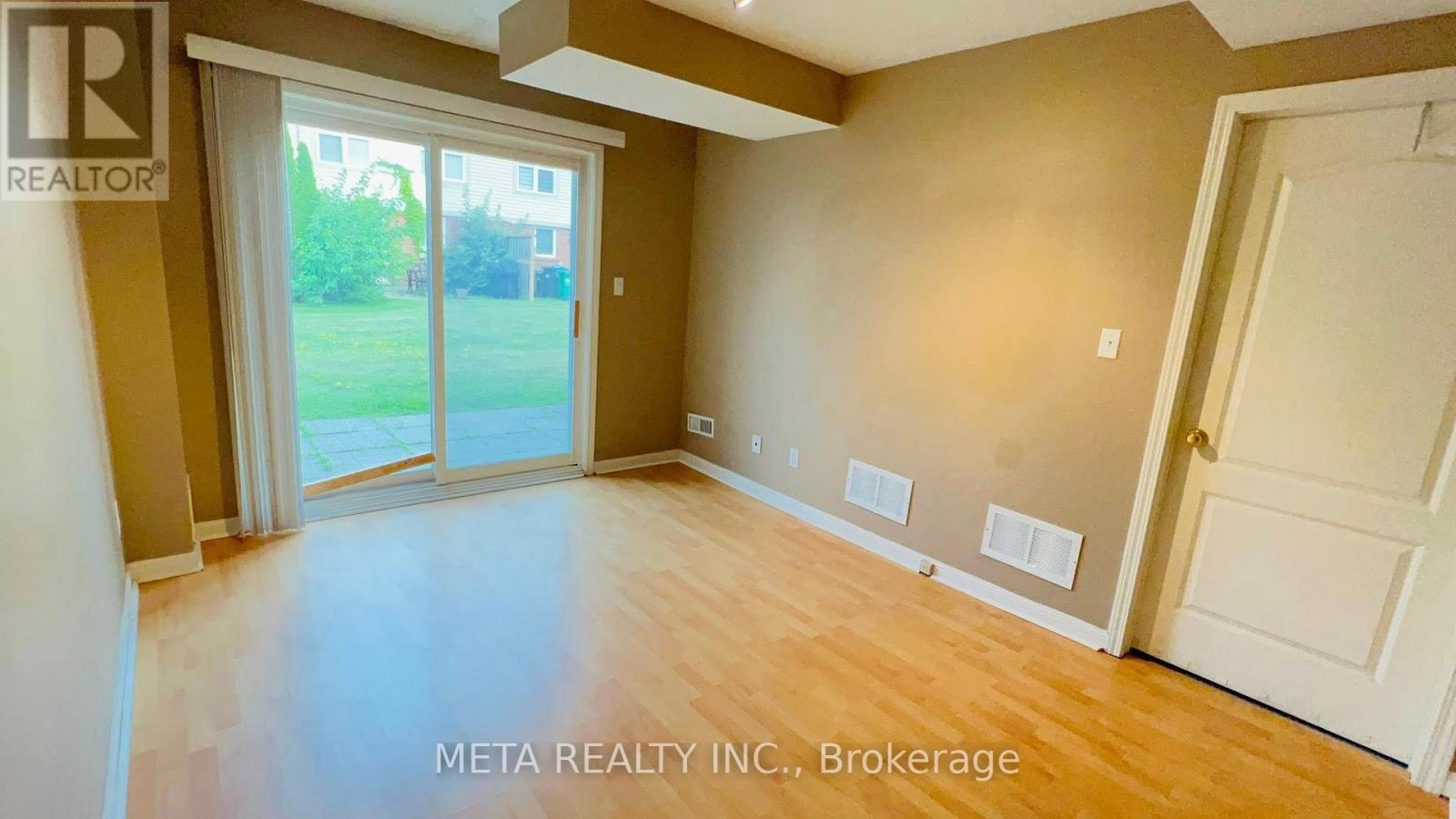 Photo 32 of 156 5980 Whitehorn Avenue, Mississauga ON