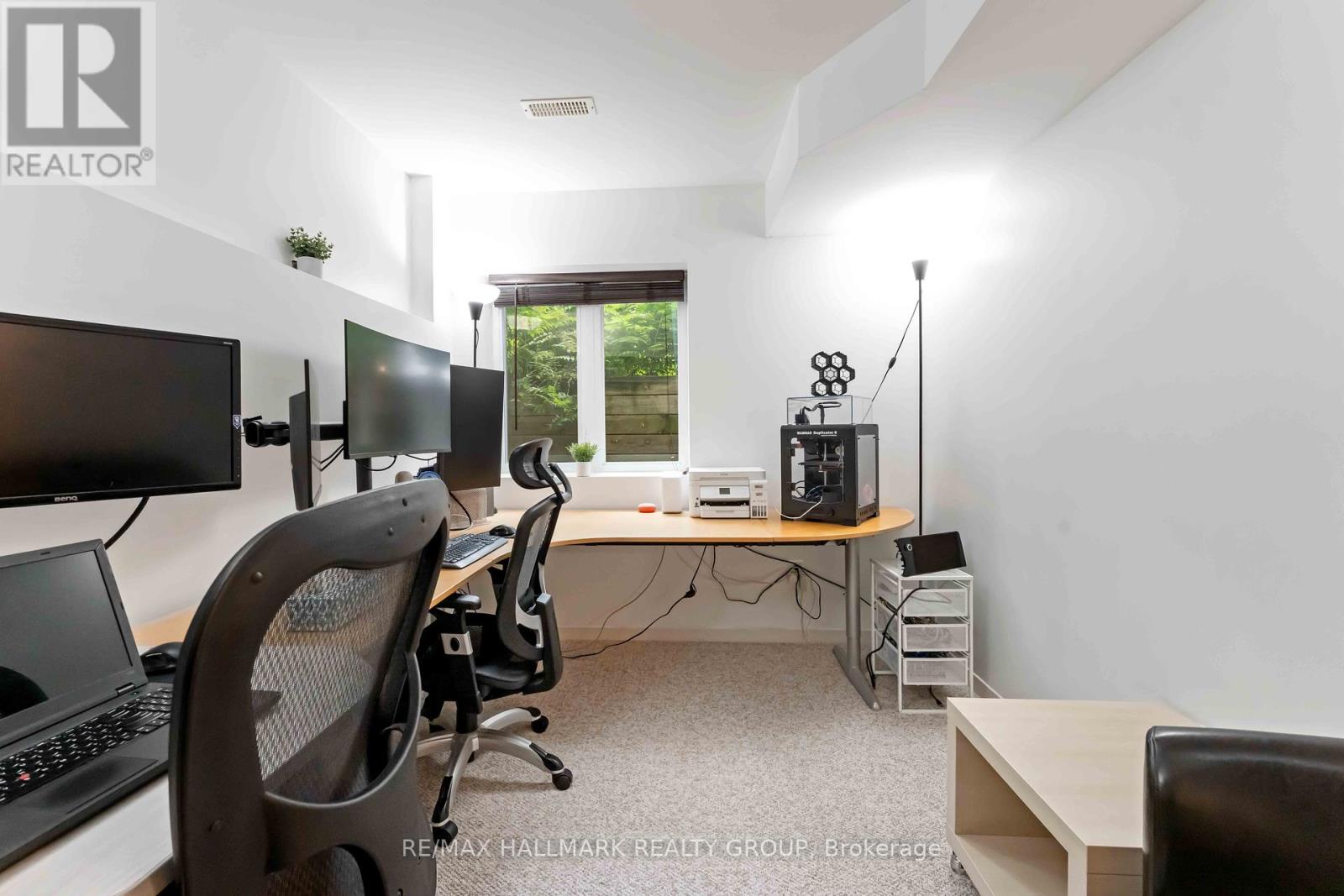 Photo 11 of 32 799 Montreal Road, Ottawa ON