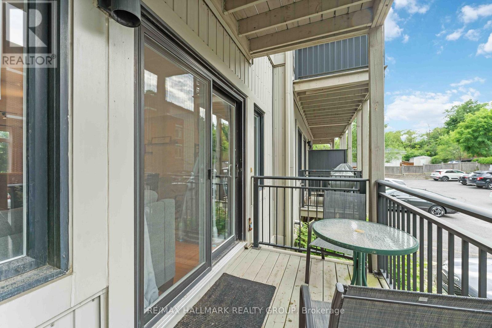 Photo 18 of 32 799 Montreal Road, Ottawa ON