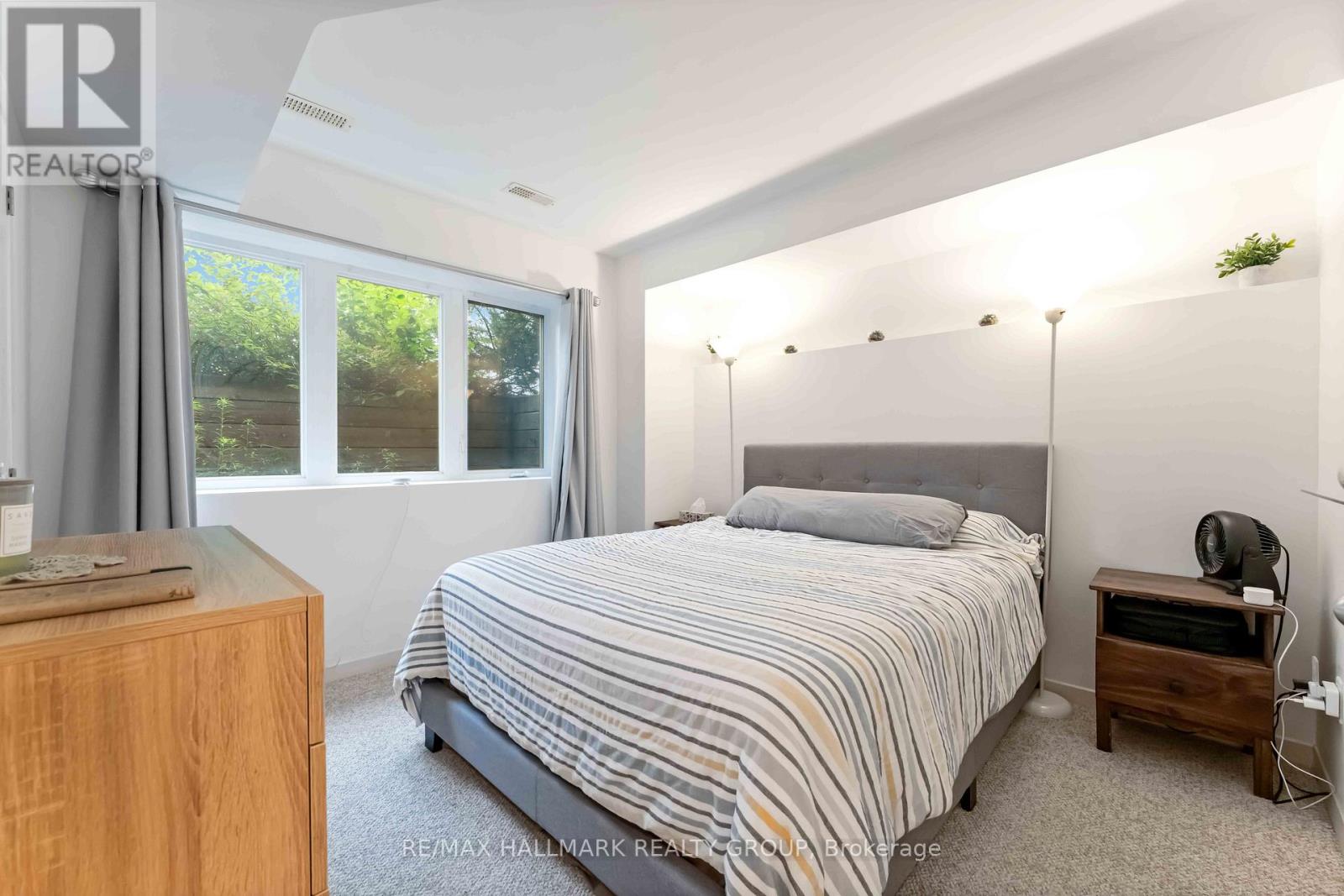 Photo 1 of 32 799 Montreal Road, Ottawa ON
